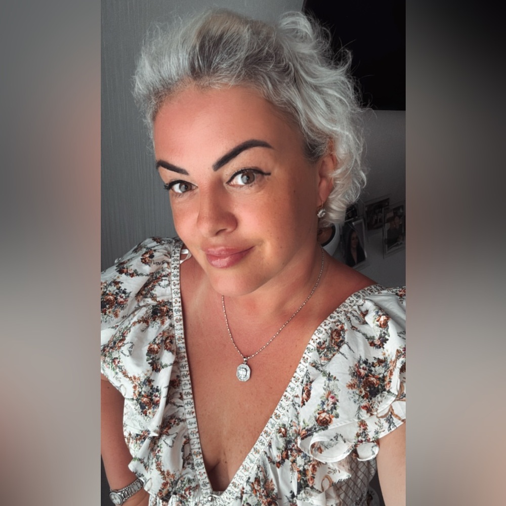 Meet your Posher Irina. Glad to assist you. Feel  free to ask any questions